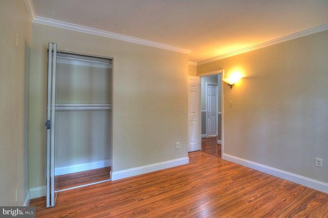 2405 EARLSGATE CT, Reston, VA 20191