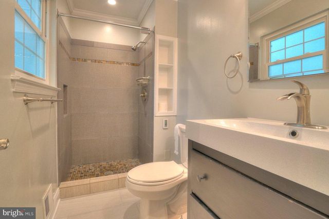 2405 EARLSGATE CT, Reston, VA 20191