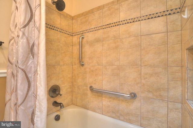 2405 EARLSGATE CT, Reston, VA 20191