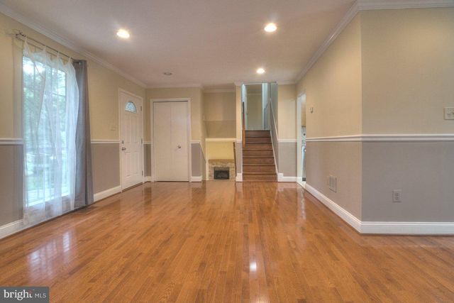 2405 EARLSGATE CT, Reston, VA 20191