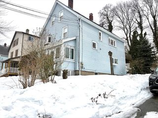 74 Vernon St 1, Wakefield, MA 01880