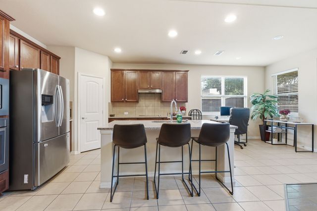 3052 Seabrook Drive, Little Elm, TX 75068