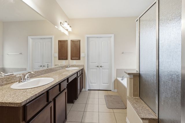 3052 Seabrook Drive, Little Elm, TX 75068