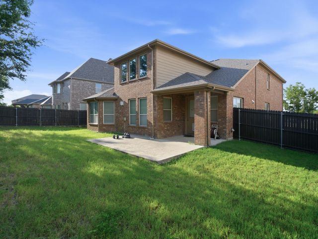 3052 Seabrook Drive, Little Elm, TX 75068