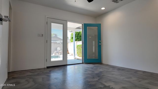 8637 E KEIM Drive, Scottsdale, AZ 85250