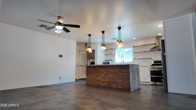 8637 E KEIM Drive, Scottsdale, AZ 85250