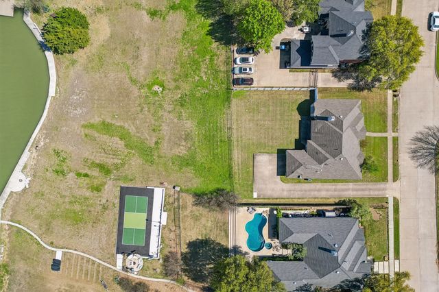 9001 Briarcrest Drive, Rowlett, TX 75089