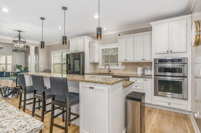 992 Elderberry Loop, Delaware, OH 43015