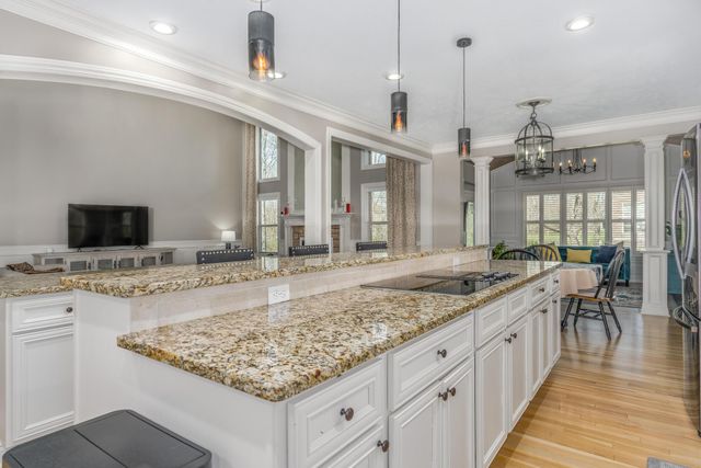992 Elderberry Loop, Delaware, OH 43015