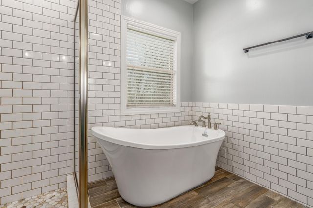 992 Elderberry Loop, Delaware, OH 43015