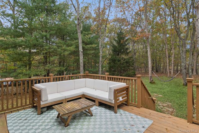 15 Mount Misery Drive, Sag Harbor, NY 11963