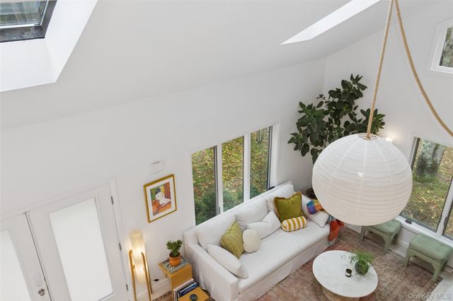 15 Mount Misery Drive, Sag Harbor, NY 11963