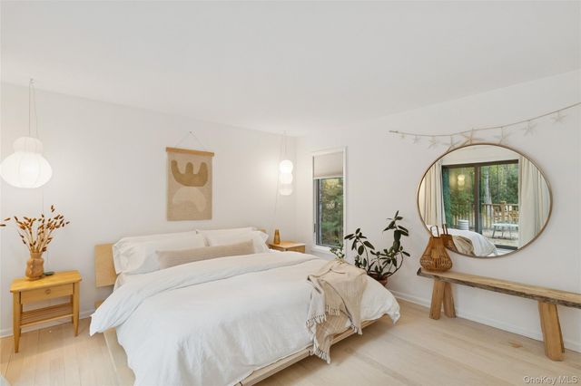 15 Mount Misery Drive, Sag Harbor, NY 11963