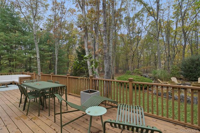 15 Mount Misery Drive, Sag Harbor, NY 11963