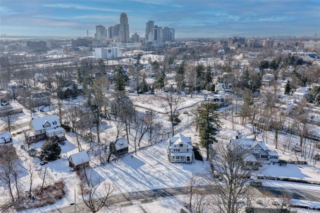 80 Brookdale Avenue, New Rochelle, NY 10801