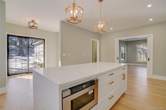 80 Brookdale Avenue, New Rochelle, NY 10801