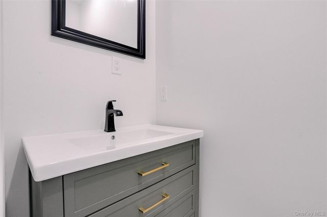 80 Brookdale Avenue, New Rochelle, NY 10801