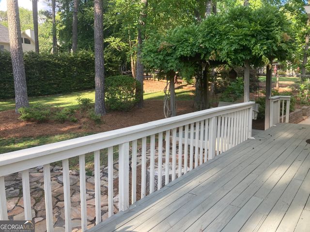 863 Fairwood Pointe NW, Acworth, GA 30101