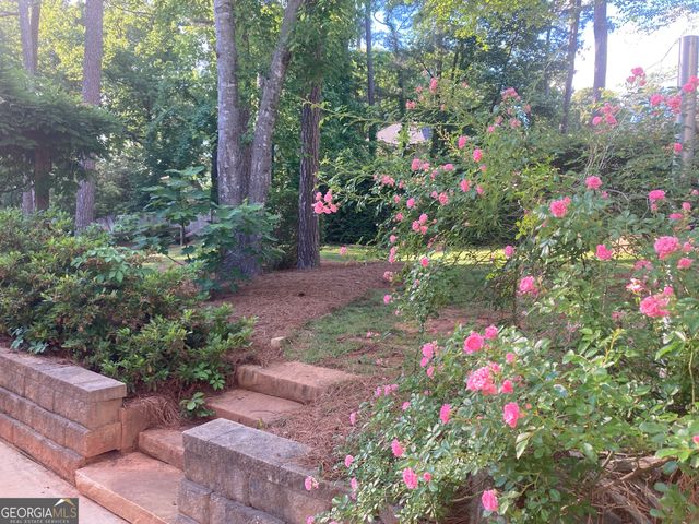 863 Fairwood Pointe NW, Acworth, GA 30101