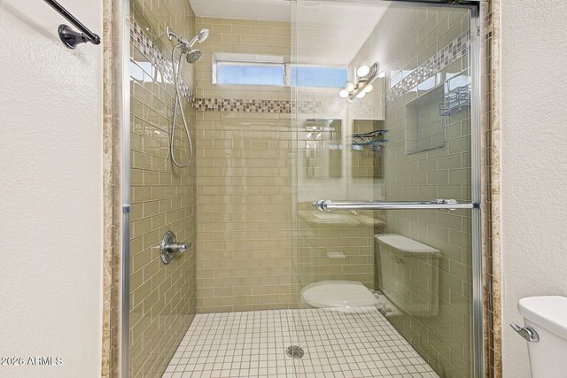 3039 E BLACKHAWK Drive, Phoenix, AZ 85050
