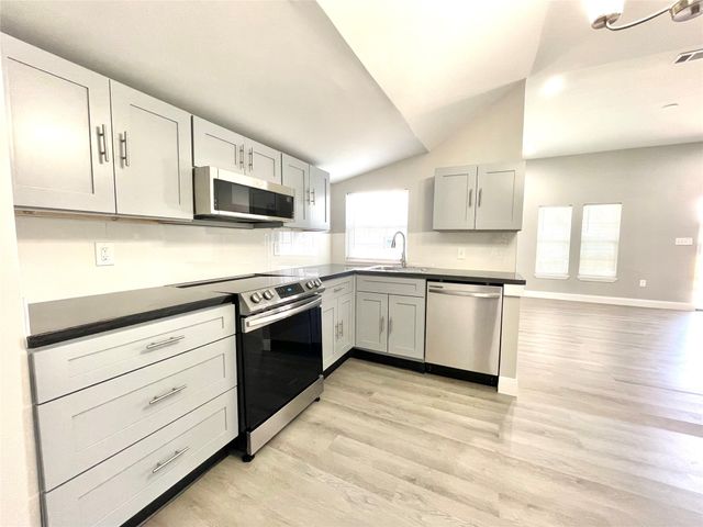 1808 Oneal Street B, Greenville, TX 75401