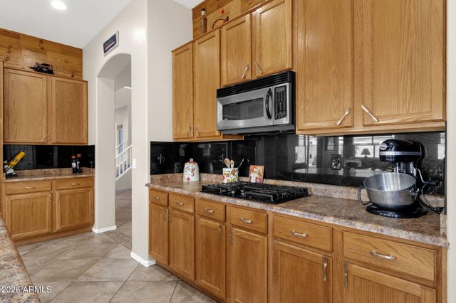 2952 E DENNISPORT Avenue, Gilbert, AZ 85295