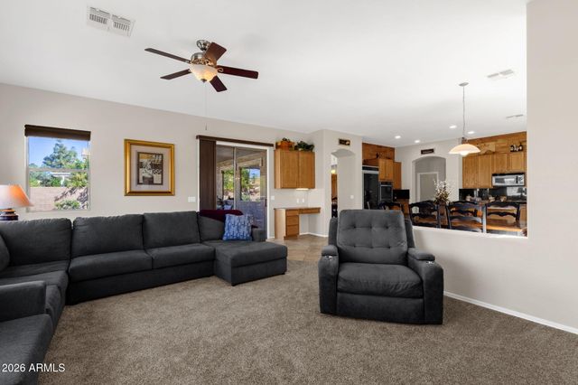 2952 E DENNISPORT Avenue, Gilbert, AZ 85295