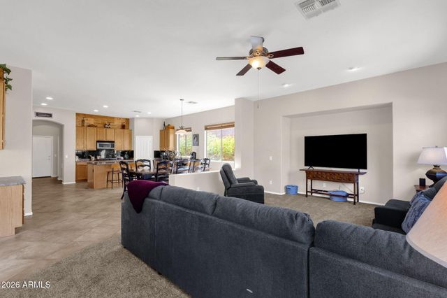 2952 E DENNISPORT Avenue, Gilbert, AZ 85295