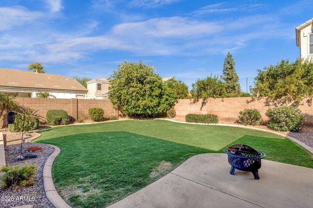 2952 E DENNISPORT Avenue, Gilbert, AZ 85295