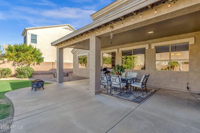 2952 E DENNISPORT Avenue, Gilbert, AZ 85295