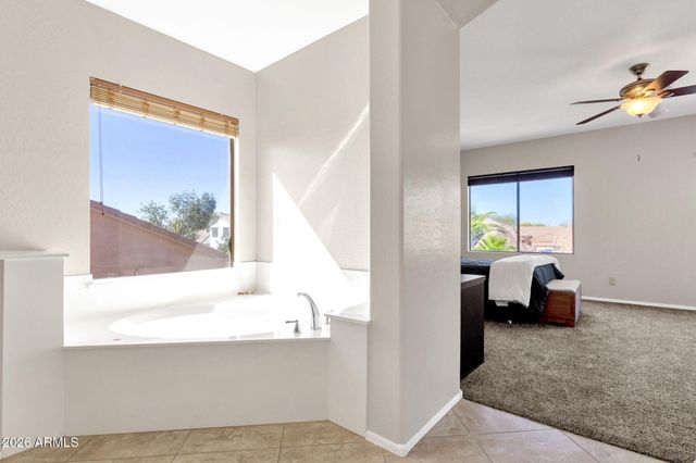 2952 E DENNISPORT Avenue, Gilbert, AZ 85295