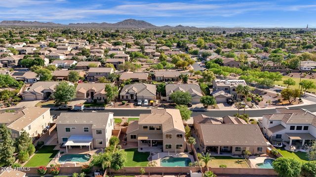 2952 E DENNISPORT Avenue, Gilbert, AZ 85295