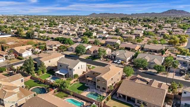 2952 E DENNISPORT Avenue, Gilbert, AZ 85295