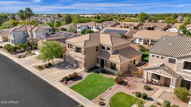 2952 E DENNISPORT Avenue, Gilbert, AZ 85295