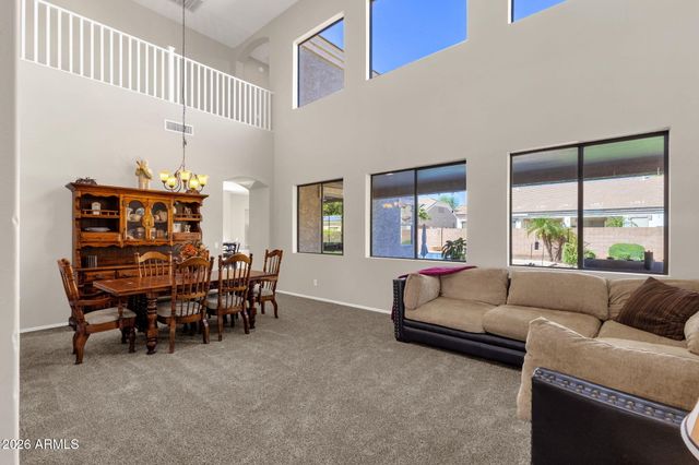 2952 E DENNISPORT Avenue, Gilbert, AZ 85295