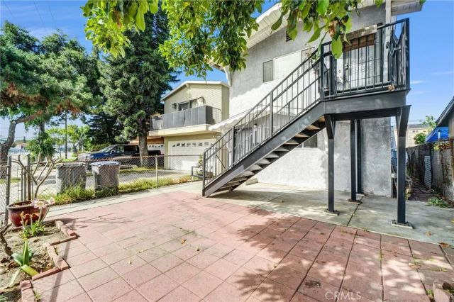 21109 S Santa Fe Ave, Carson, CA 90810