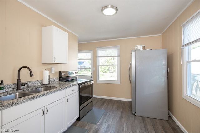 4144 Riverside Drive, Lorain, OH 44055