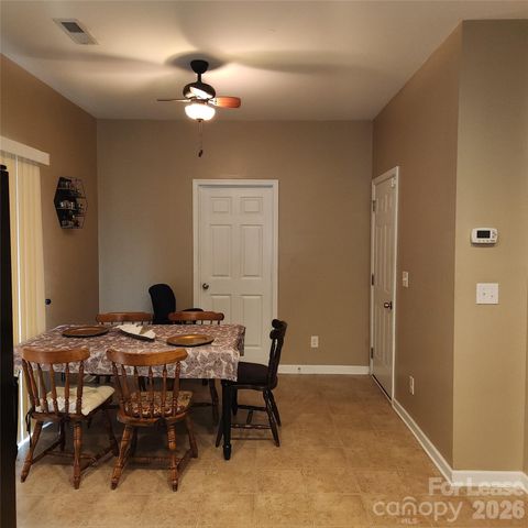 1045 Willow Wind Drive, Gastonia, NC 28054