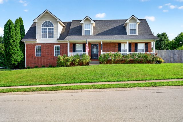 2824 Sharpie Dr, Clarksville, TN 37040
