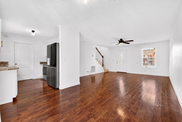 2824 Sharpie Dr, Clarksville, TN 37040