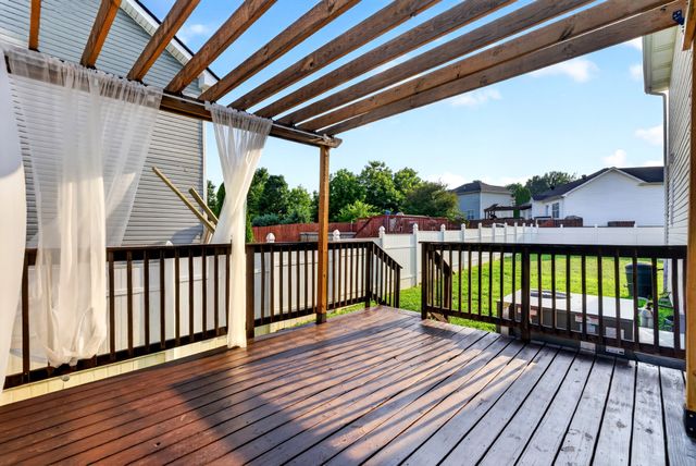 2824 Sharpie Dr, Clarksville, TN 37040