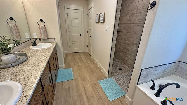 106 Savage Circle, Copperas Cove, TX 76522