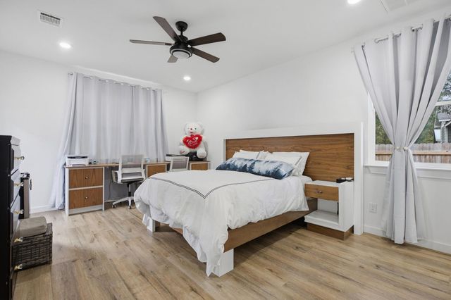 107 Keawakapu DR, Bastrop, TX 78602