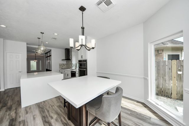11207 Satin Tail Lane, Houston, TX 77095