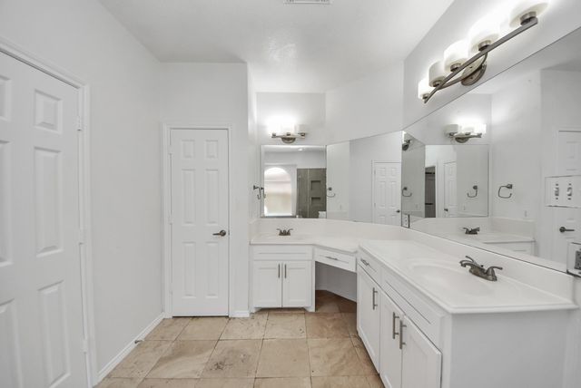 11207 Satin Tail Lane, Houston, TX 77095