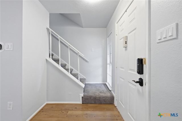 1015 E Yager Lane 27, Austin, TX 78753