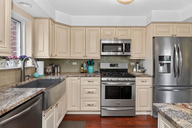 1470 JEFFERSON Street 308, Des Plaines, IL 60016