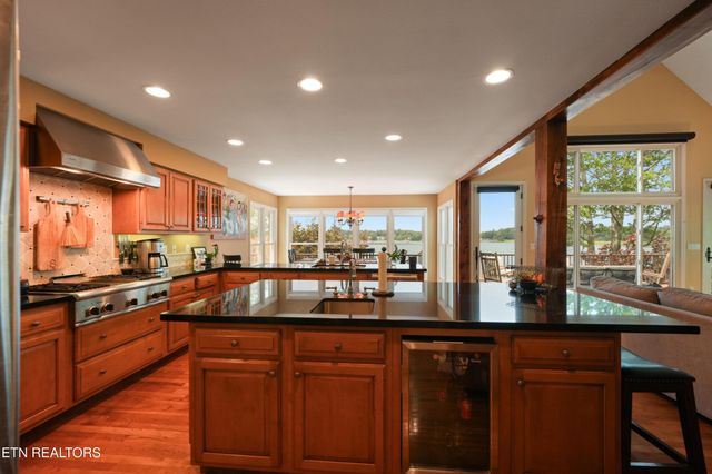 16 Milnor Circle, Crossville, TN 38558
