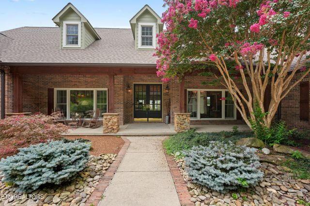 16 Milnor Circle, Crossville, TN 38558
