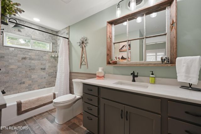 16 Milnor Circle, Crossville, TN 38558